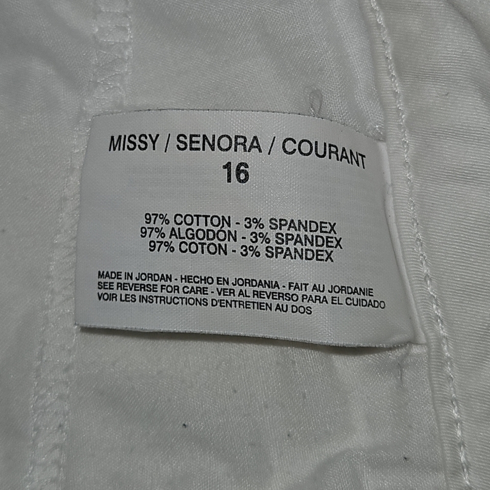 Bandolino Women's White Ivette Bermuda Shorts Size 16 - Picture 5 of 9